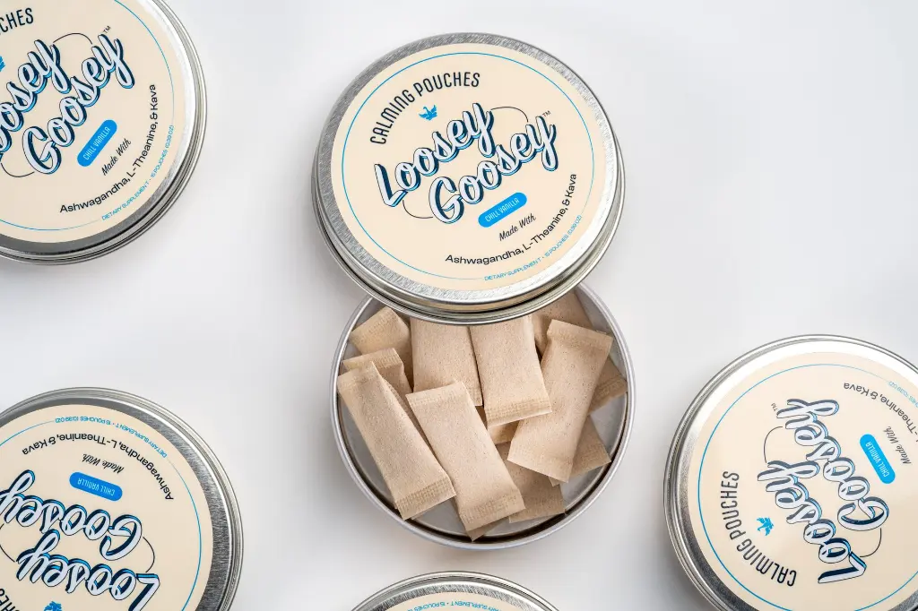 full can open vertical.webp